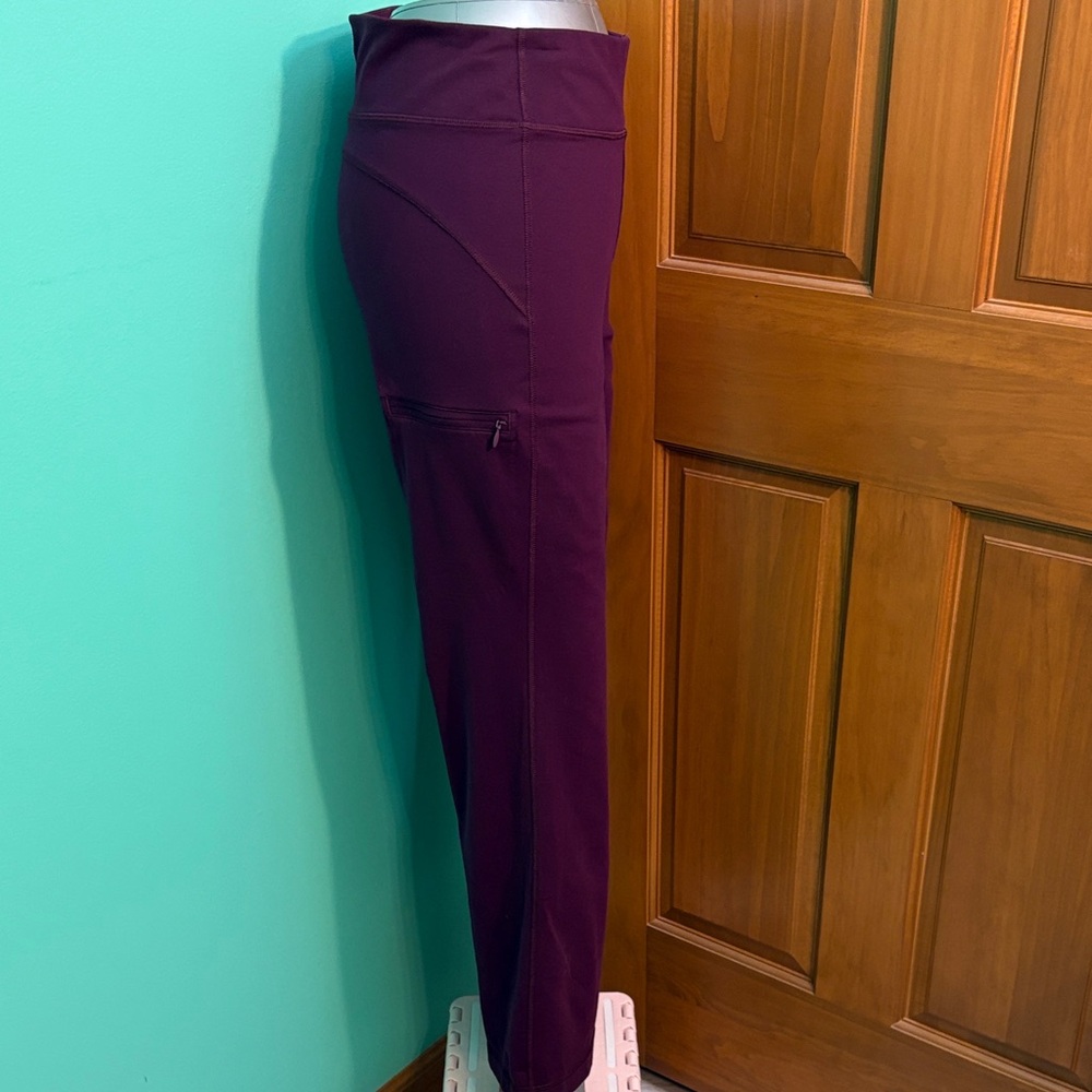 Duluth Trading Co Women's Plum Flare Pants - Picture 4 of 12